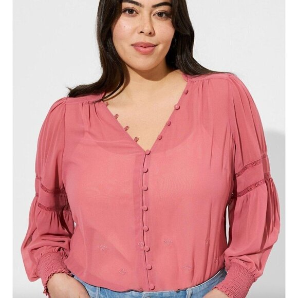 Torrid NWT Chiffon Smocked Collar Eyelet Embroidered Blouse Mauvewood Size 3X - Picture 2 of 11